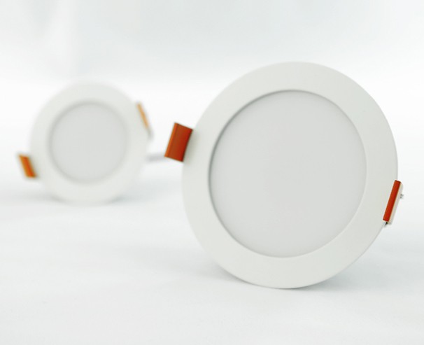 Свет LED вниз